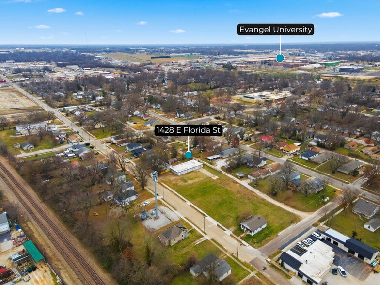 More Photos Of 1424 E Florida St, Springfield Light Manufacturing For Sale