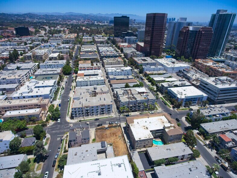 More Photos Of 1121 S Westgate Ave, Los Angeles Land For Sale