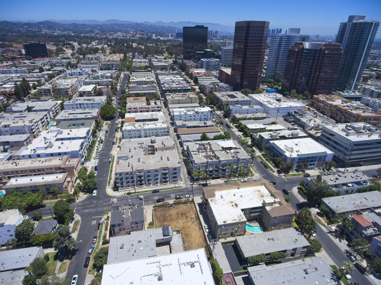 More Photos Of 1121 S Westgate Ave, Los Angeles Land For Sale