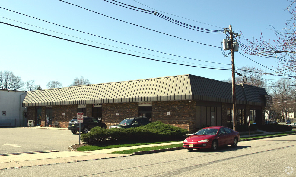 Primary Photo Of 79 S Livingston Ave, Livingston Freestanding For Lease