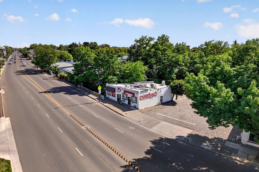 More Photos Of 1020 Main St, Chico Restaurant For Sale