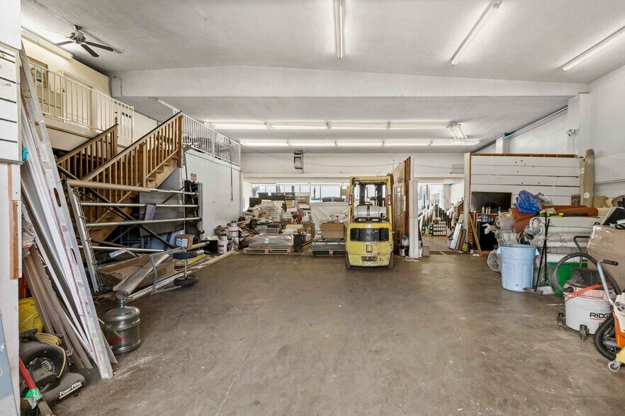 More Photos Of 979 S La Brea Ave, Inglewood Freestanding For Sale