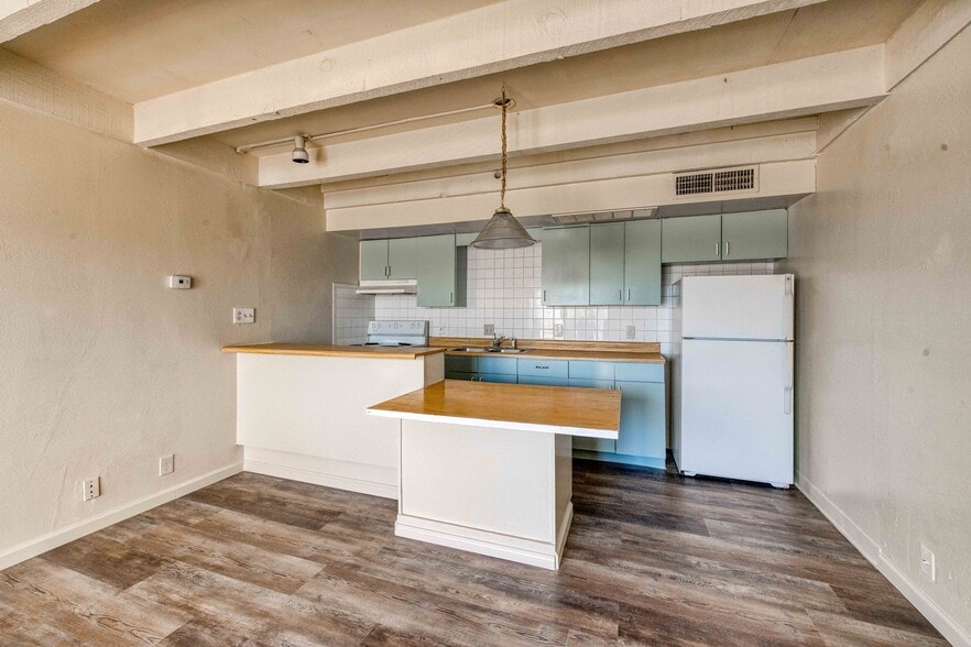More Photos Of 711 E Twain Ave, Las Vegas Apartments For Sale