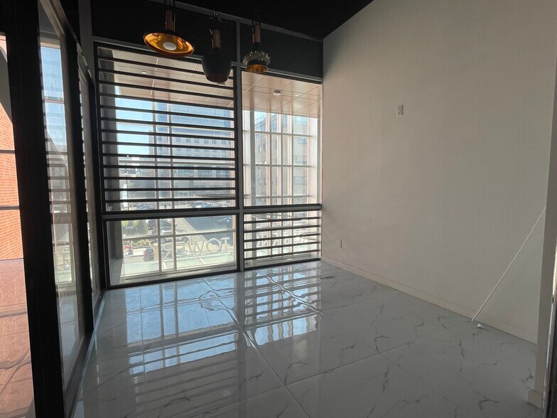 More Photos Of 136-33 37th Ave, Flushing Medical For Sale