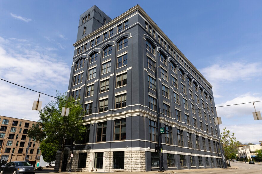 More Photos Of 1100 Sycamore St, Cincinnati Loft Creative Space For Lease
