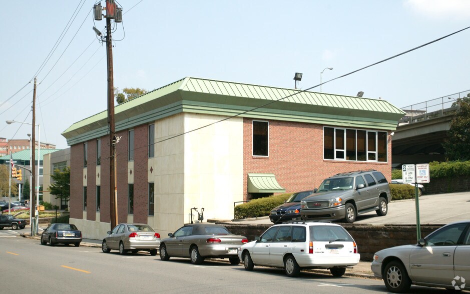 More Photos Of 2201 Arlington Ave S, Birmingham Office For Sale