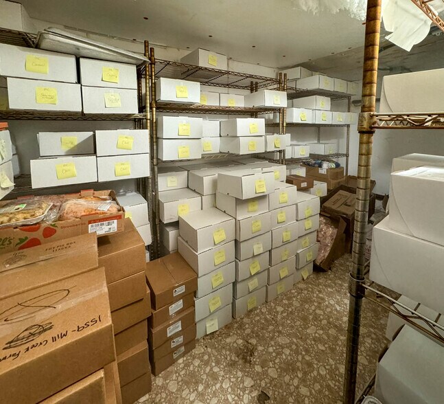 More Photos Of 13685 Ocean Gateway, Wye Mills General Retail For Sale