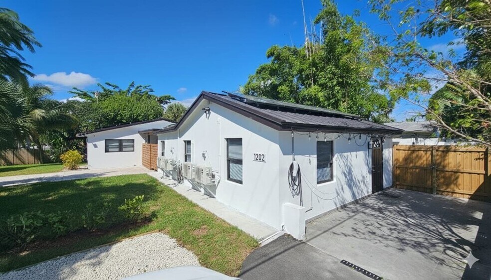 More Photos Of 1202 NE 3rd Ave, Fort Lauderdale Apartments For Sale