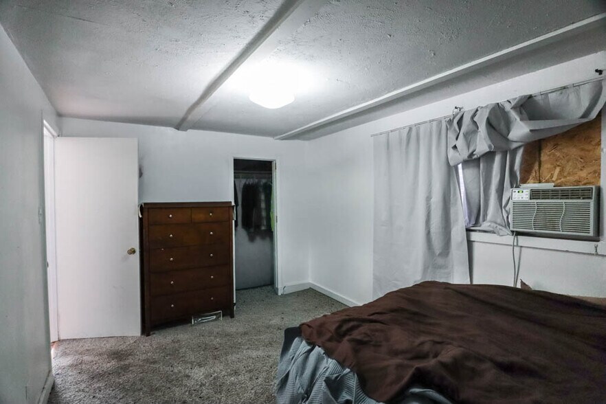 More Photos Of 16 N Main St, Payette Storefront Retail Residential For Sale