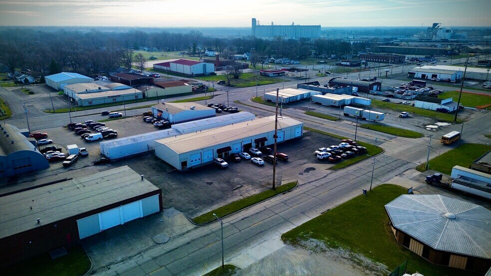 More Photos Of 1750 N 21st St, Decatur Industrial For Lease