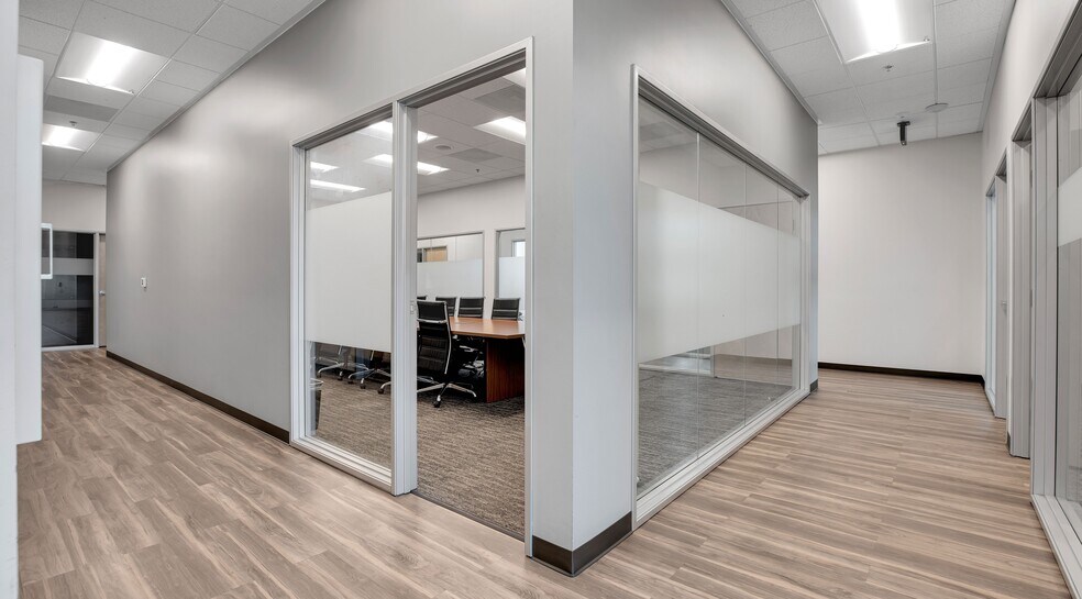 More Photos Of 5504 S 11th St, Ridgefield Distribution For Lease