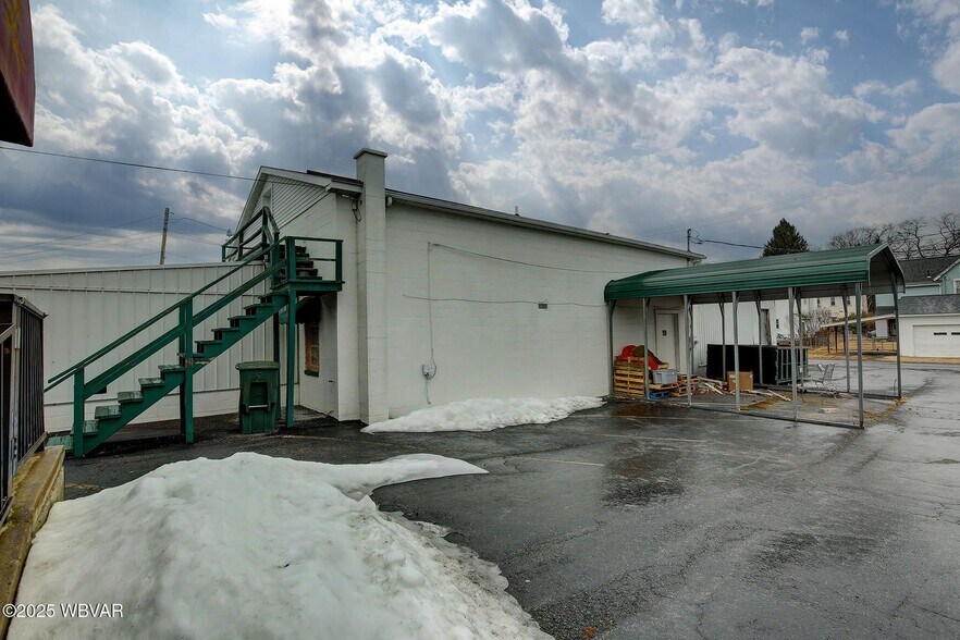 More Photos Of 505 Washington Blvd, Williamsport Restaurant For Sale