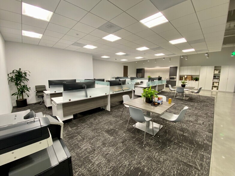 More Photos Of 18565-18575 Jamboree Rd, Irvine Office For Lease