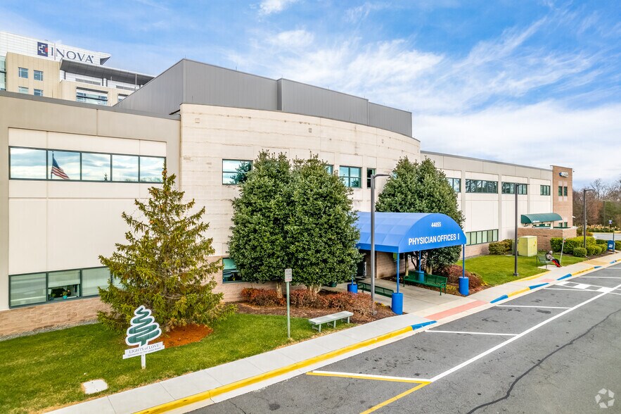 More Photos Of 44055 Riverside Pky, Leesburg Medical For Lease