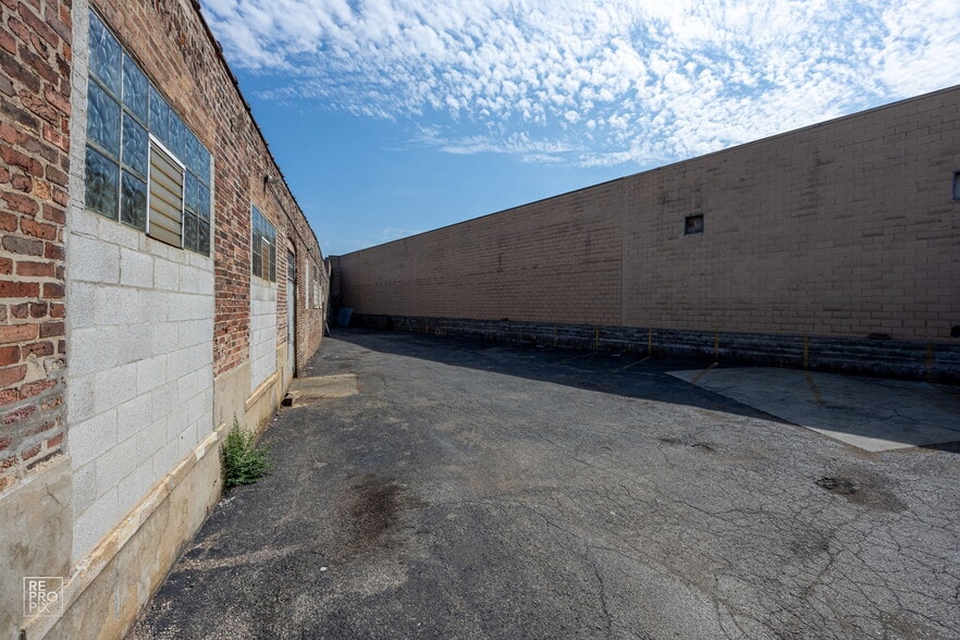 More Photos Of 2444 N Pulaski Rd, Chicago Warehouse For Sale