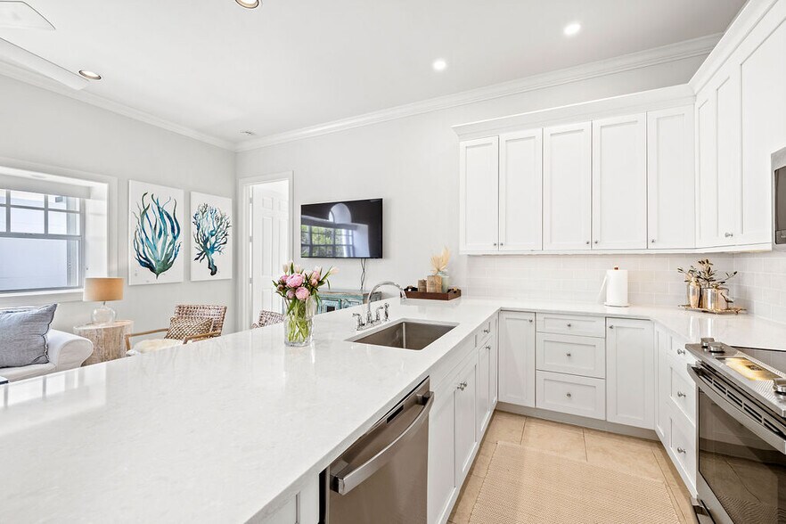 More Photos Of 3509 Ocean Dr, Vero Beach Flex For Sale