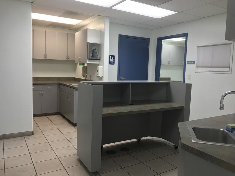 More Photos Of 1310 W St Marys Rd, Tucson Medical For Lease