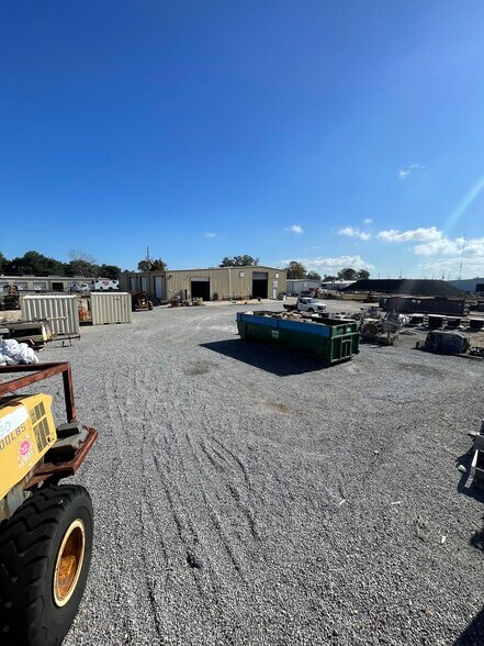 More Photos Of 1013 Bert St, La Place Warehouse For Sale