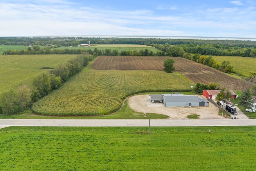 More Photos Of 3787 N New Franken Rd, New Franken General Retail For Sale