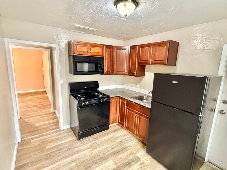 More Photos Of 1704-1712 B Ave, National City Apartments For Sale