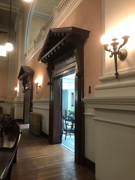 More Photos Of 1201 Felix St, Saint Joseph Lodge Meeting Hall For Sale
