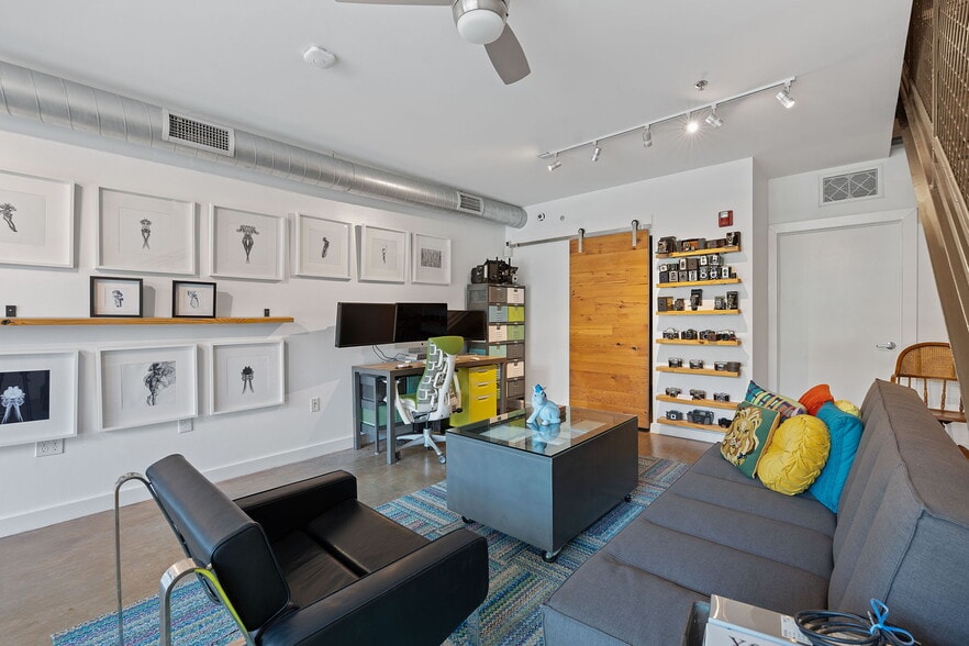 More Photos Of 1601 E Cesar Chavez St, Austin Multifamily For Sale