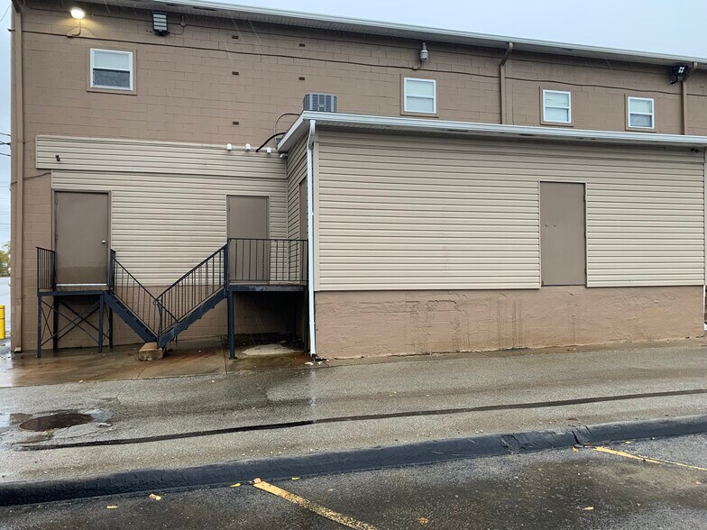 More Photos Of 105-111 W Fayette St, Uniontown Unknown For Lease