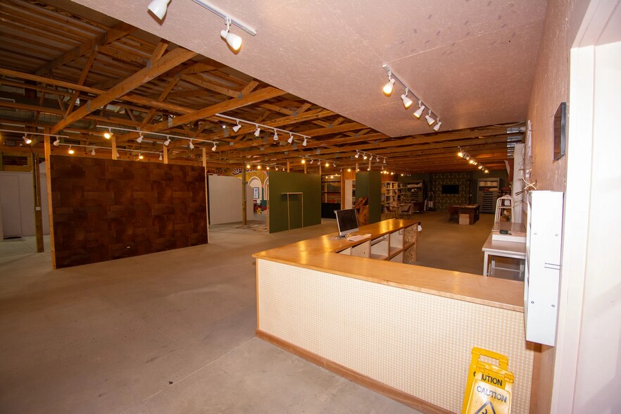 More Photos Of 18100 W Interstate 40, Amarillo Freestanding For Sale