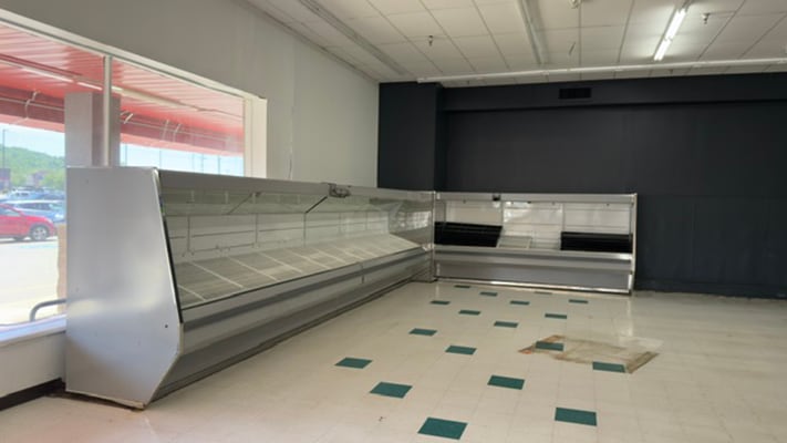 More Photos Of 906-920 E State St, Athens Storefront For Lease