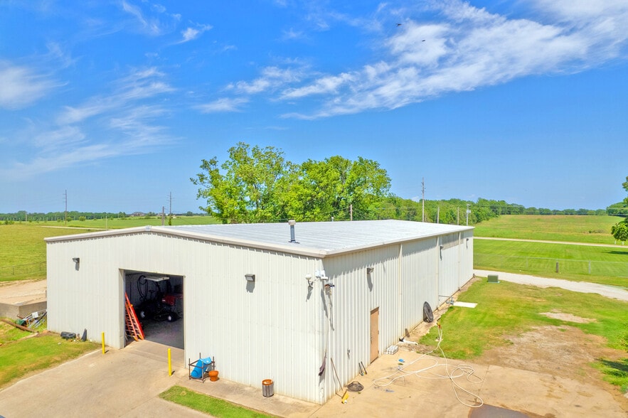 More Photos Of 10301 S 600 Rd, Miami Golf Course Driving Range For Sale