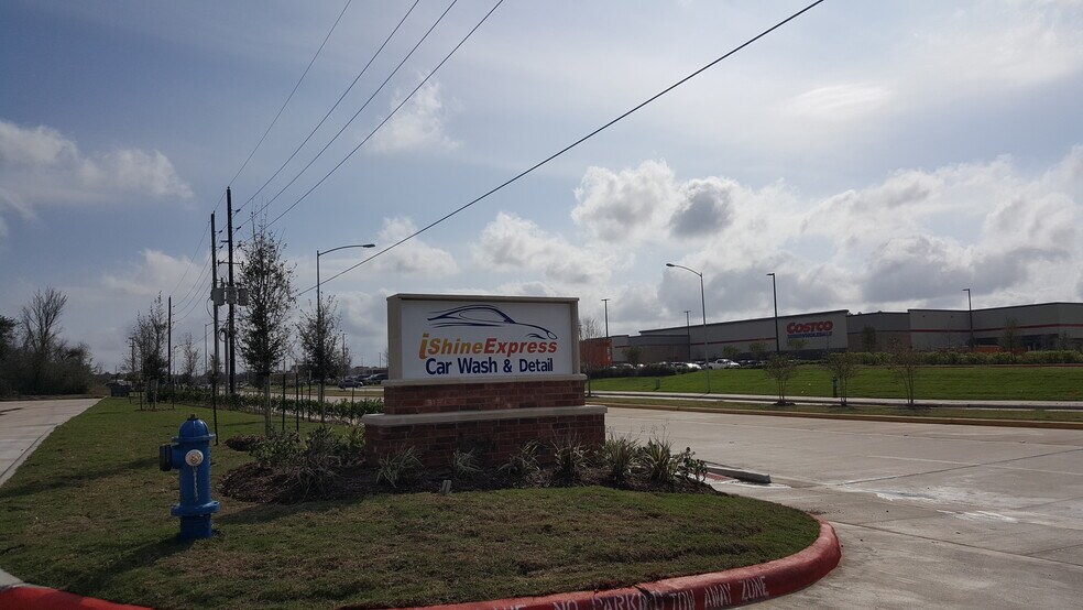 More Photos Of Business Center Dr, Pearland Land For Sale