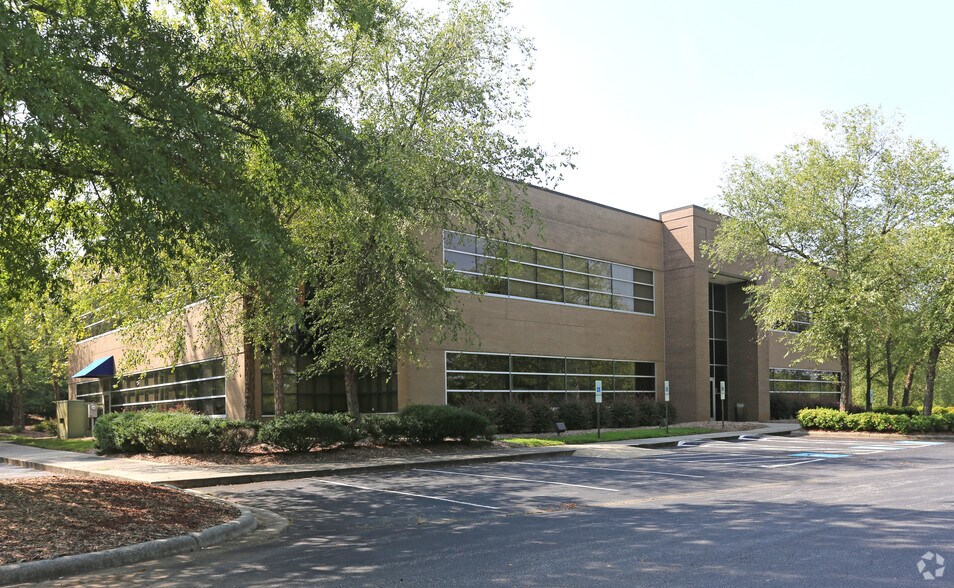 More Photos Of 4160 Piedmont Pky, Greensboro Office For Lease