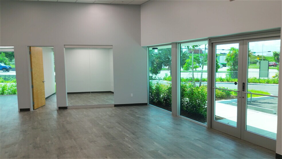 More Photos Of 7400 NW 79th Ave, Medley Unknown For Lease