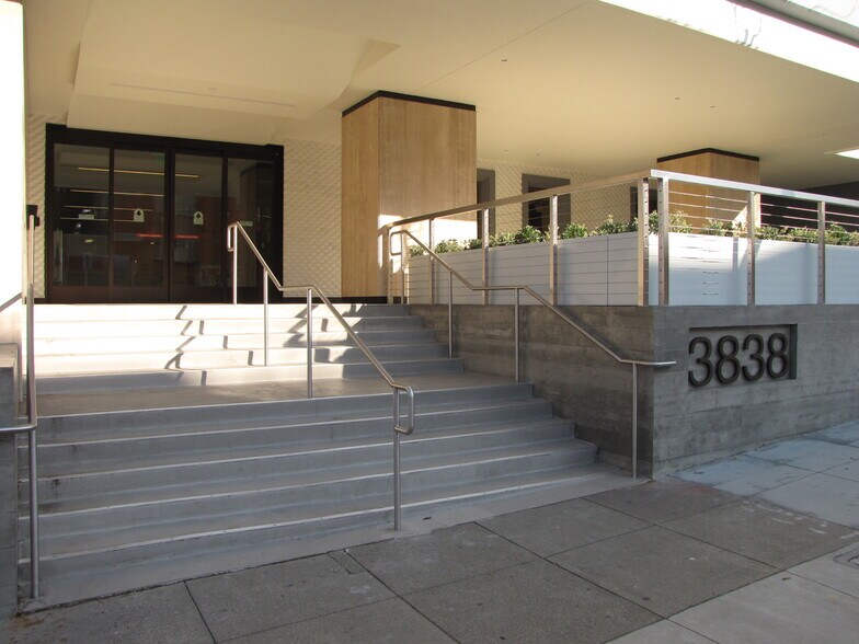 More Photos Of 3838 California St, San Francisco Medical For Lease