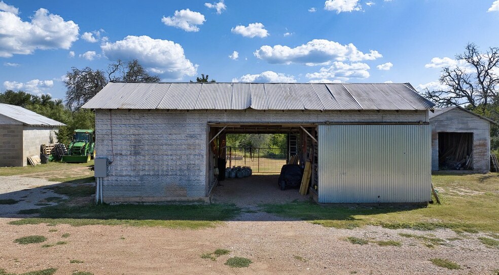 More Photos Of 13502 US 290 E, Stonewall Winery Vineyard For Sale