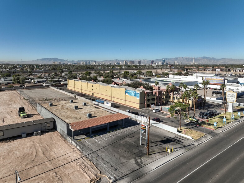 Primary Photo Of 4260 Boulder Hwy, Las Vegas Freestanding For Sale