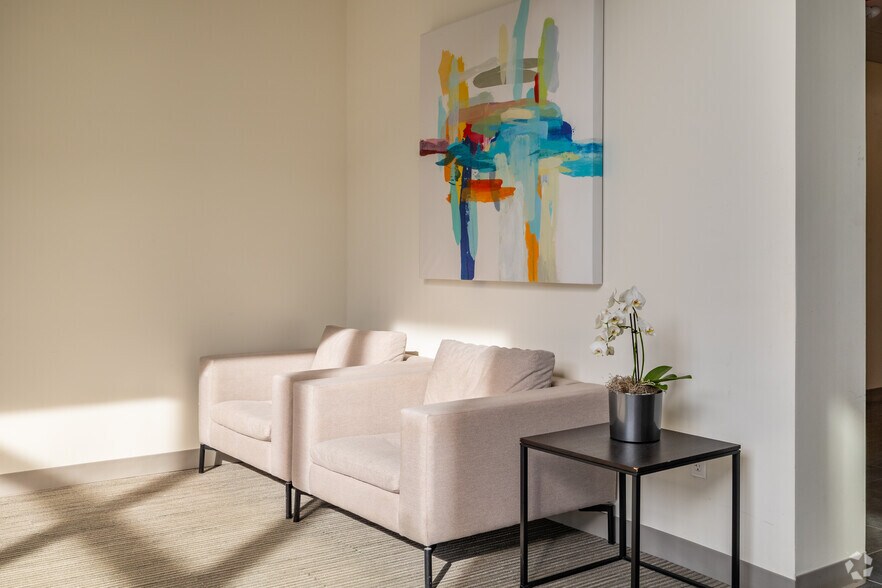 More Photos Of 118 Turnpike Rd, Southborough Office For Sale