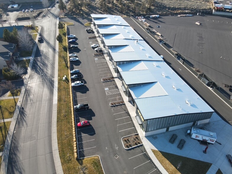 More Photos Of 2405 SW 1st St, Redmond Industrial For Lease