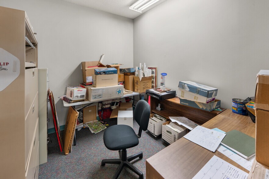 More Photos Of 421 US Highway 80 W, Garden City Freestanding For Lease
