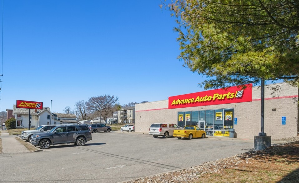Primary Photo Of 215 5th St, Beverly Auto Repair For Sale