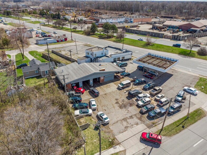 More Photos Of 2617 Middlebelt Rd, Inkster Auto Repair For Lease