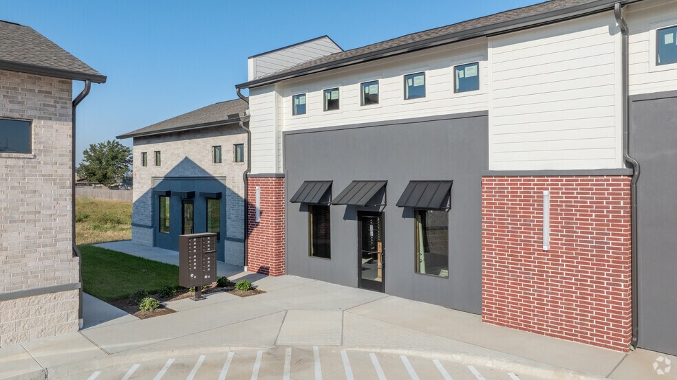 More Photos Of 11606 Westlock Dr, Tomball Medical For Sale