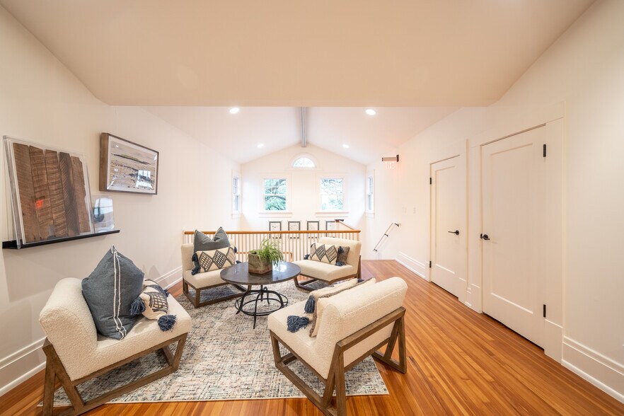 More Photos Of 904 San Antonio St, Austin Office For Lease