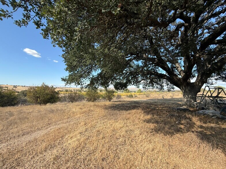 More Photos Of 27 Wellsona Rd, Paso Robles Land For Sale