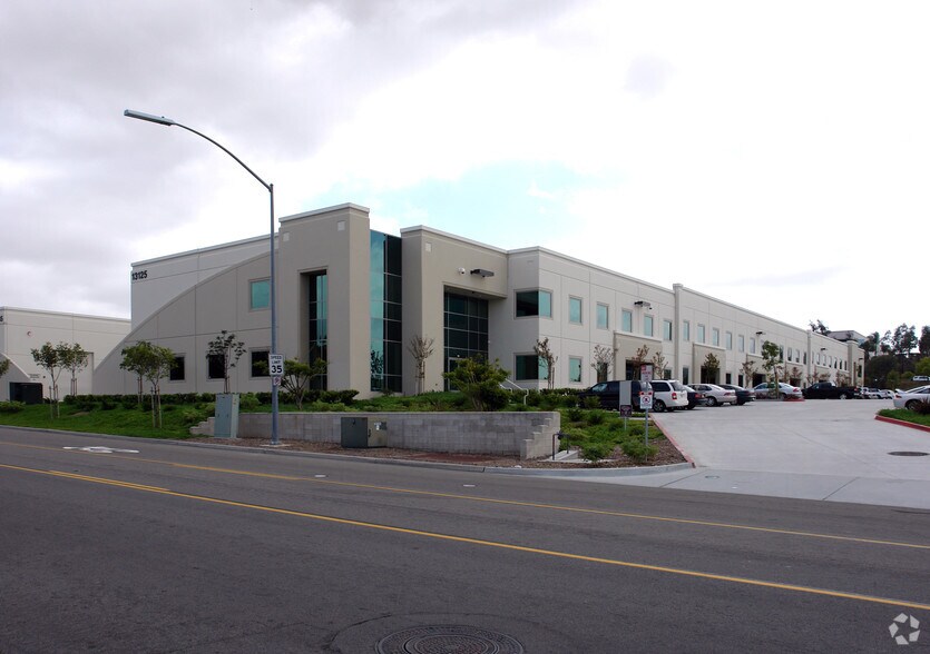 More Photos Of 13125 Danielson St, Poway Service For Lease