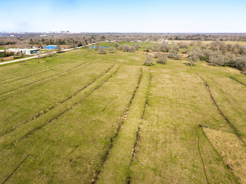 More Photos Of 11504 Dowling Rd, College Station Land For Sale
