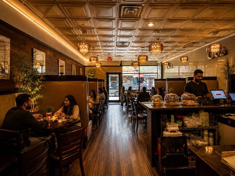 More Photos Of 90-102 E Post Rd, White Plains Freestanding For Lease