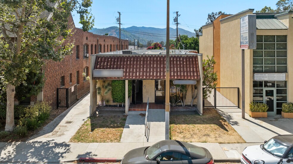 More Photos Of 1217 S Central Ave, Glendale Medical For Lease