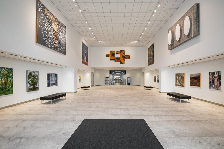 More Photos Of 333 Earle Ovington Blvd, Uniondale Office For Lease