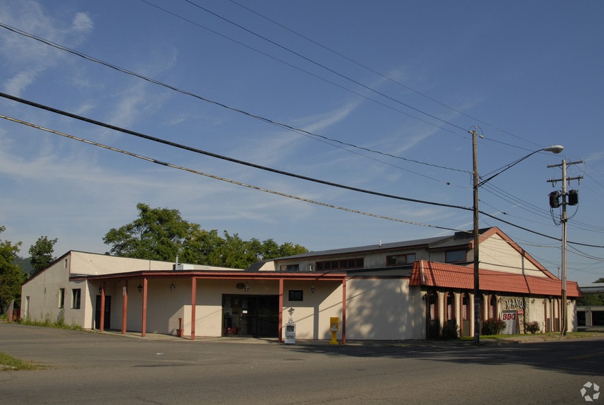 More Photos Of 2048 College Ave, Elmira Heights Restaurant For Sale